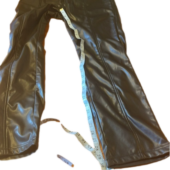 Prettylittlething sz 12 (uk 16) stretch black faux leather side zipper pants - Picture 8 of 11